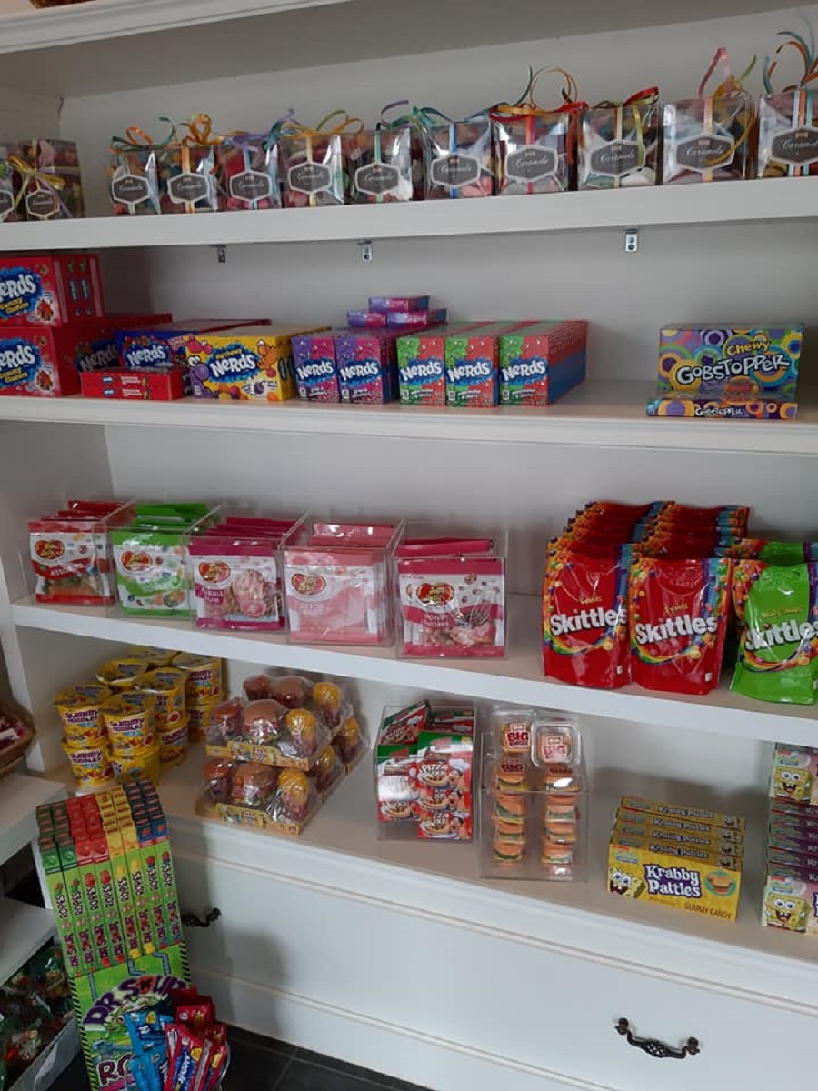 Moderne hippe snoepjes in snoepwinkel Oostkamp, wonka nerd, skittles, jelly belly, fruitsplash, americaanse snoepjes