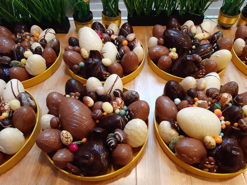 Geschenkpakketten chocolade Pasen bedrijven